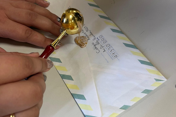Em tempos de mensagens instantâneas, alunos do Anchieta trocam cartas com estudantes da Espanha